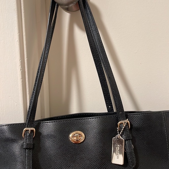 Authentic! Smoke free home! - Picture 4 of 6